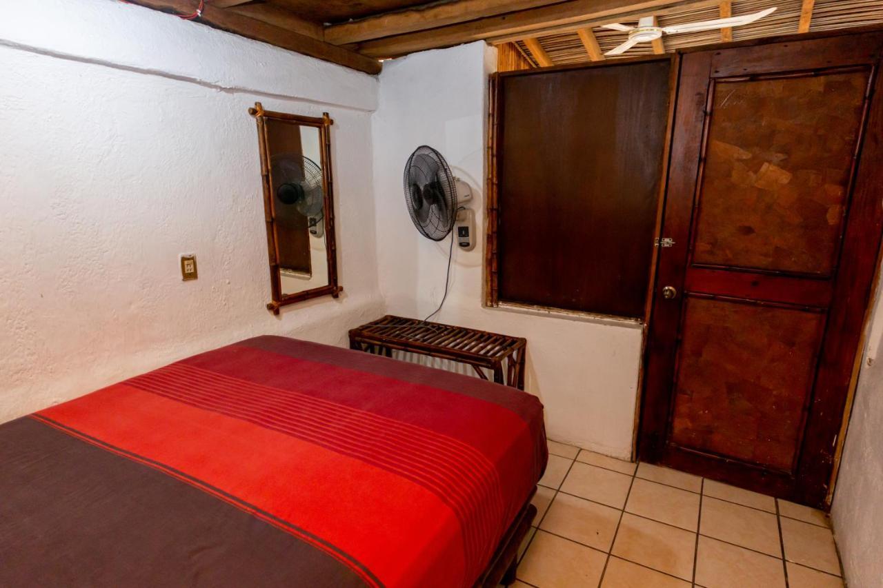 Casa Mexica Bungalows Zihuatanejo Ngoại thất bức ảnh