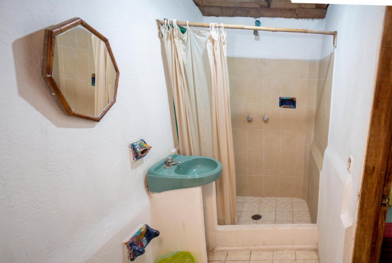 Casa Mexica Bungalows Zihuatanejo Ngoại thất bức ảnh