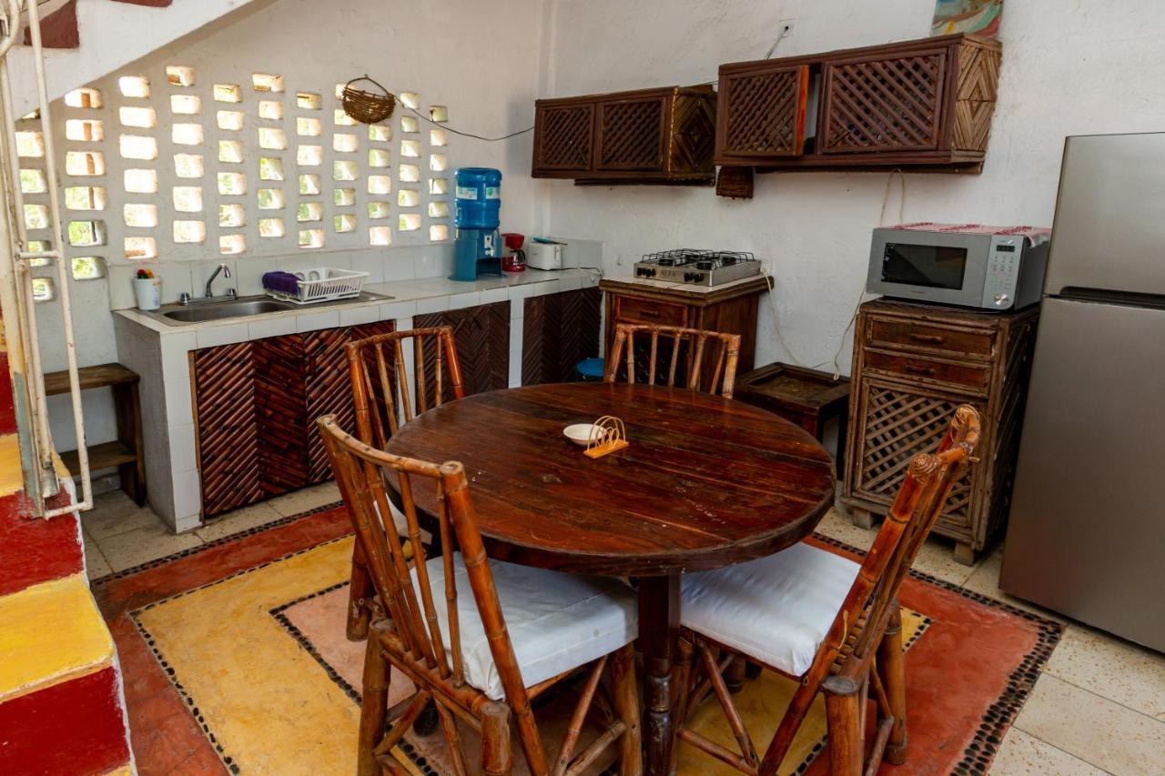 Casa Mexica Bungalows Zihuatanejo Ngoại thất bức ảnh