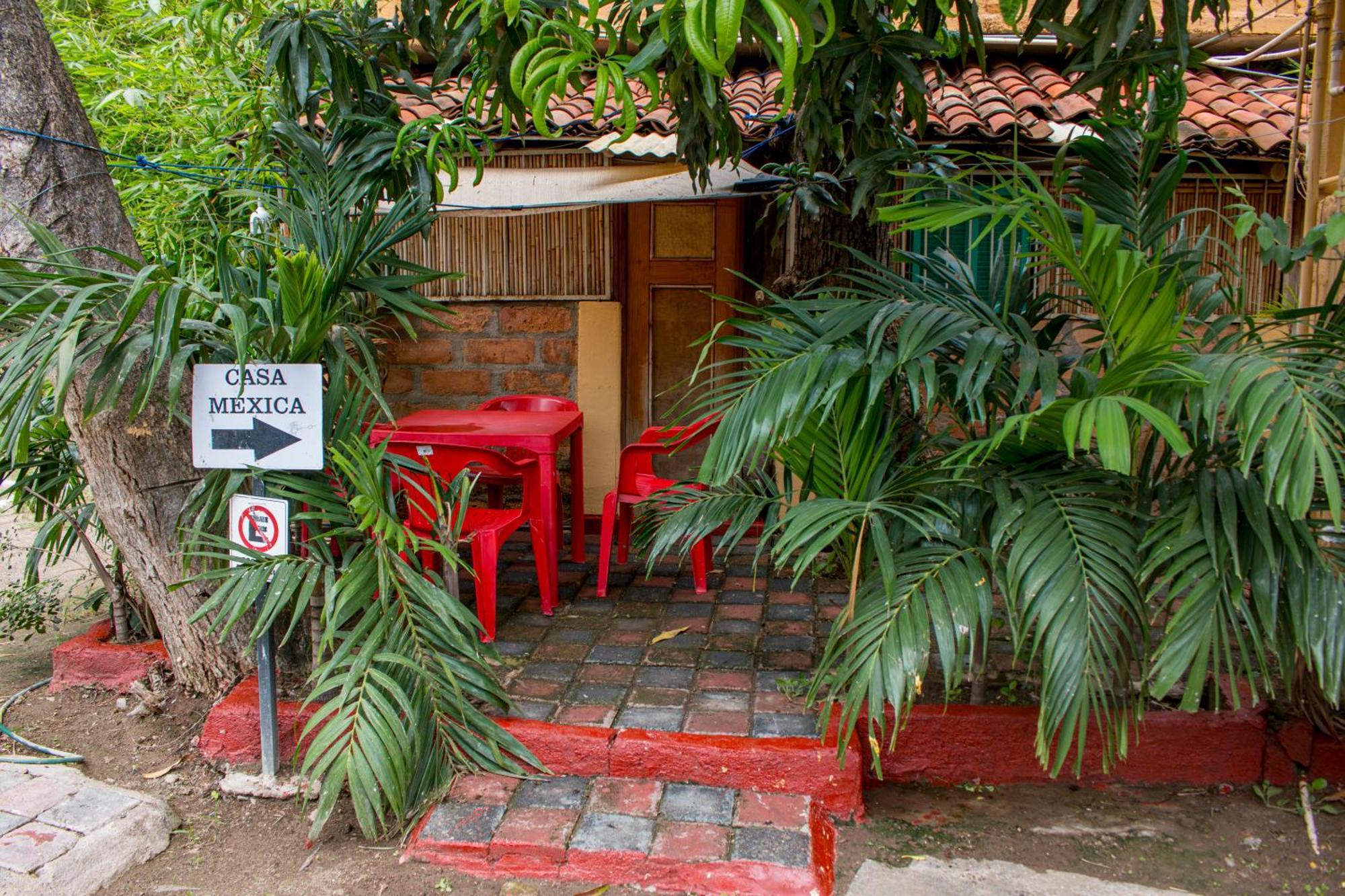 Casa Mexica Bungalows Zihuatanejo Ngoại thất bức ảnh